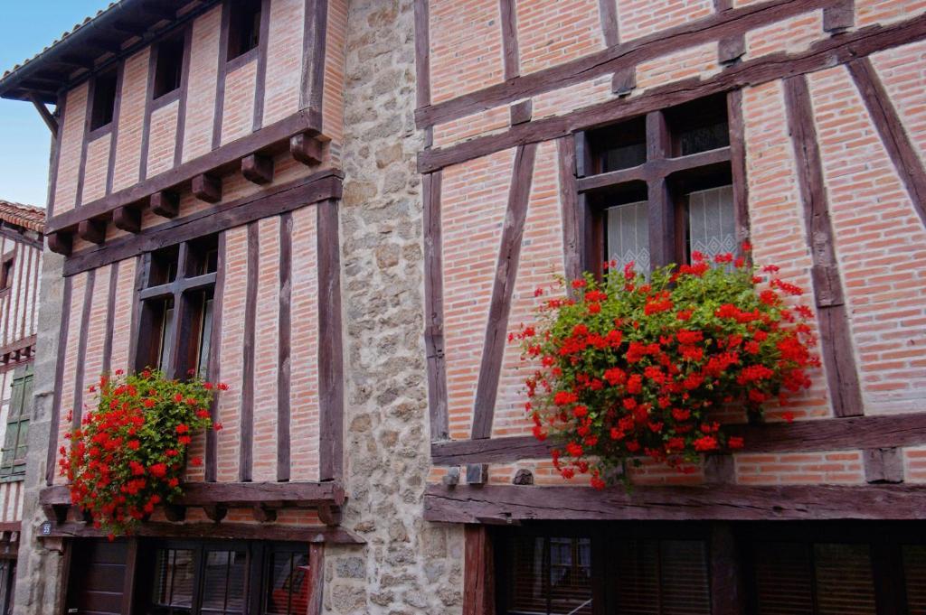 Hôtel Maison Saint Jacques à Parthenay Extérieur photo